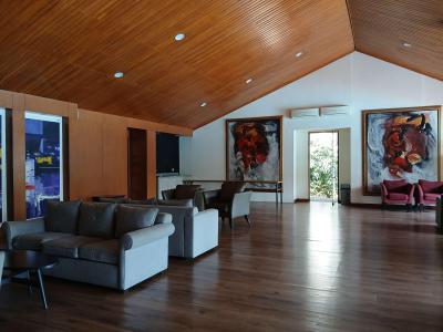 Kemang Club Villas