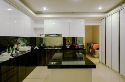 Pakubuwono Signature